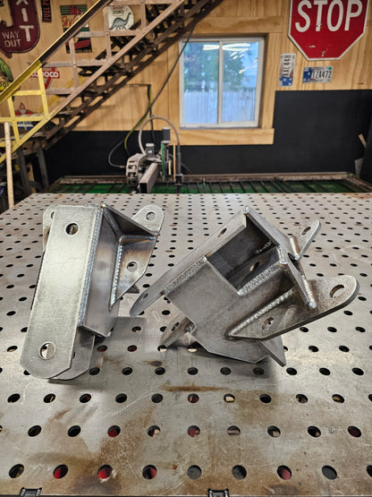 Universal rear 4 link brackets